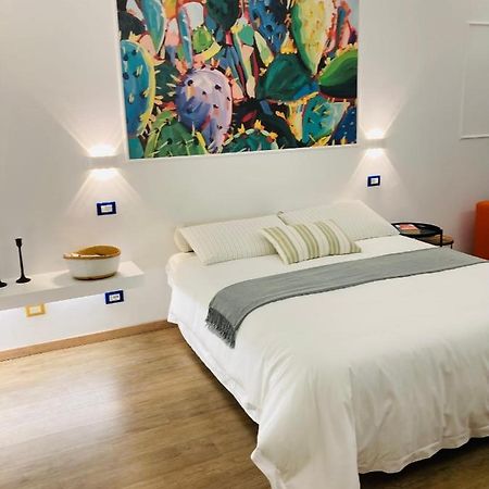 Lavica Di Mezzo Apartments Катанія Екстер'єр фото