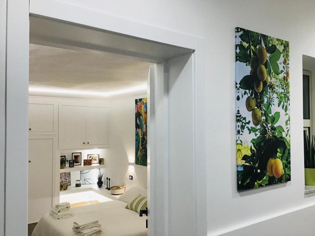 Lavica Di Mezzo Apartments Катанія Екстер'єр фото