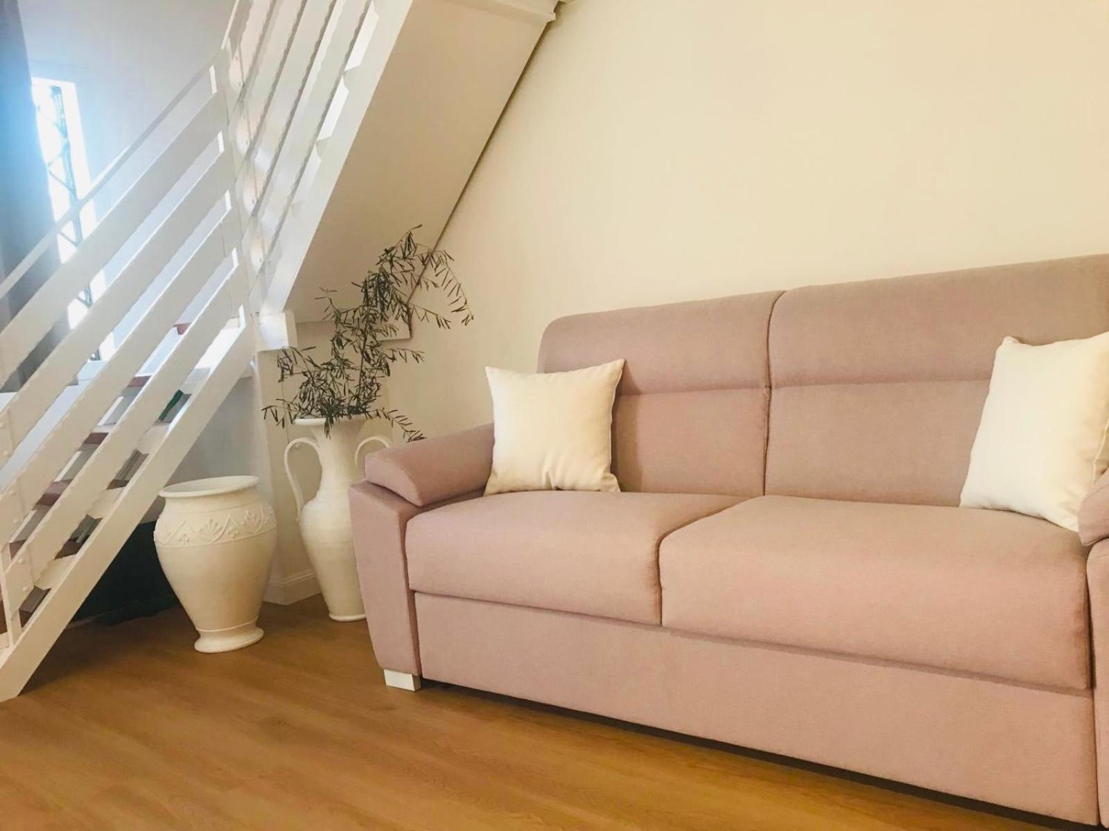 Lavica Di Mezzo Apartments Катанія Екстер'єр фото